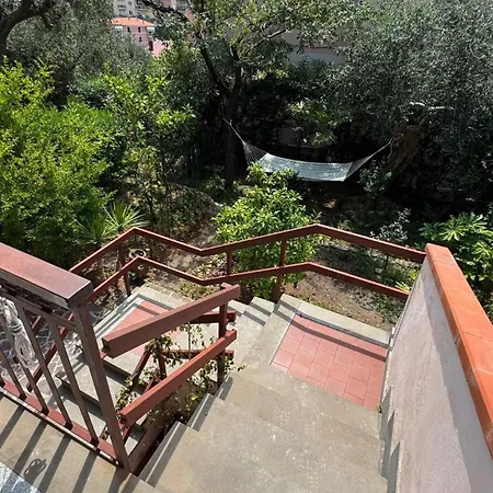With Private Parking Appartement