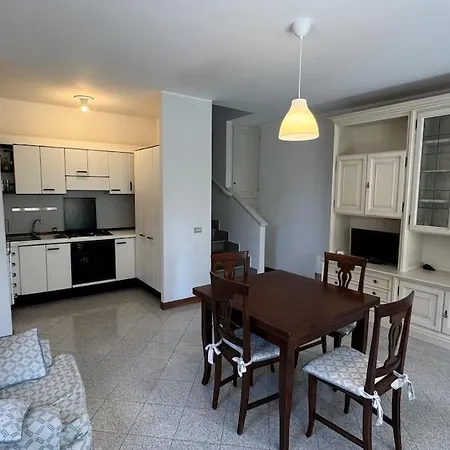 Appartamento With Private Parking Lerici