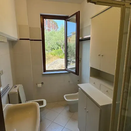 Apartamento With Private Parking Lerici