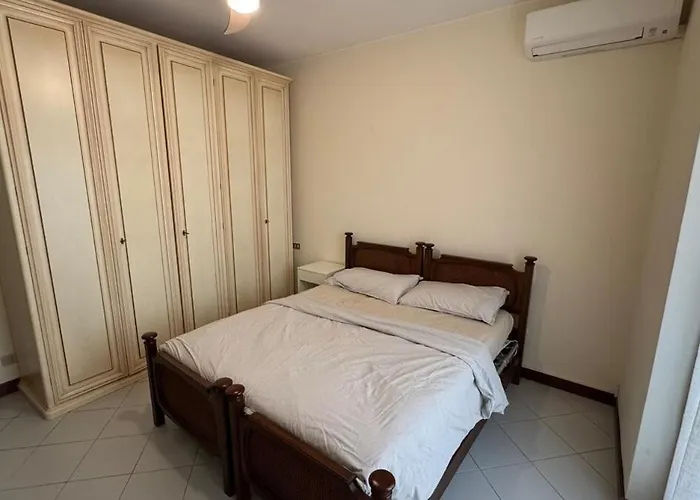 Apartamento With Private Parking *